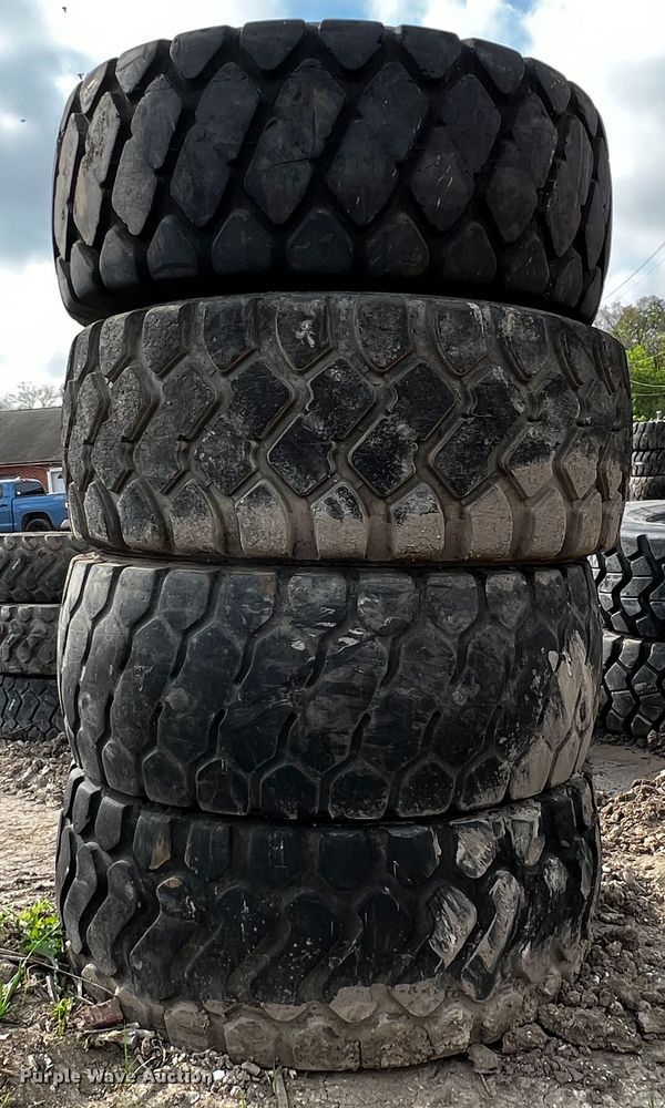 image for item MF9828 (4) 26.5R25 tires