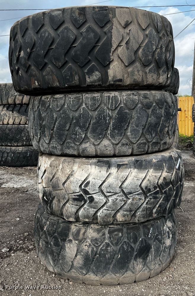 image for item MF9830 (4) 23.5R25 tires