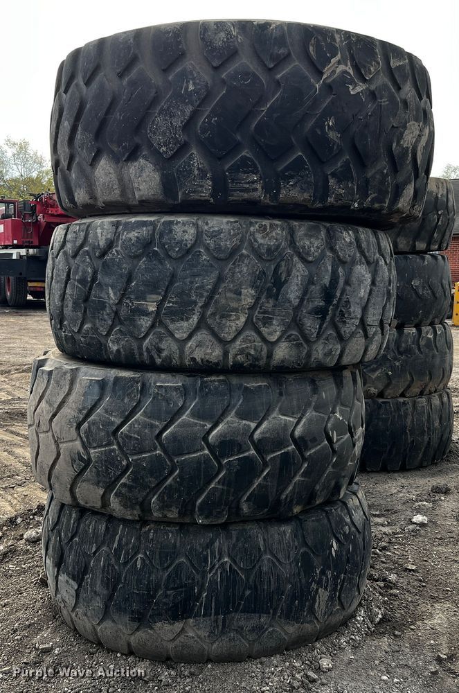image for item MF9830 (4) 23.5R25 tires