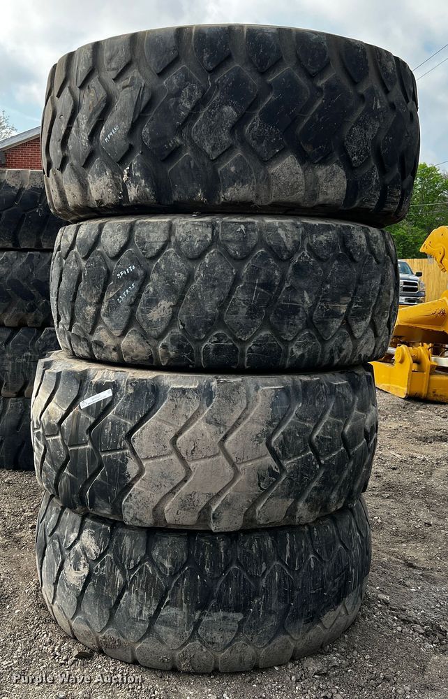 image for item MF9830 (4) 23.5R25 tires