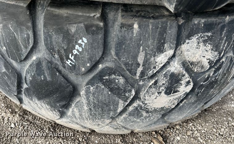 image for item MF9830 (4) 23.5R25 tires