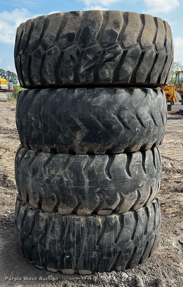 image for item MF9831 (4) 23.5R25 tires