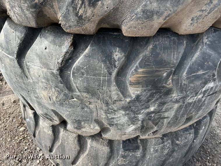 image for item MF9831 (4) 23.5R25 tires