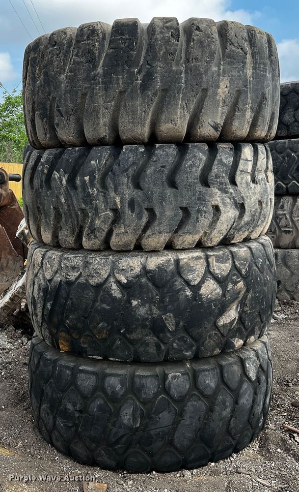 image for item MF9832 (4) 23.5R25 tires