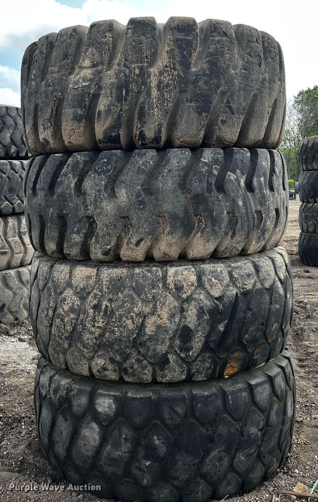 image for item MF9832 (4) 23.5R25 tires