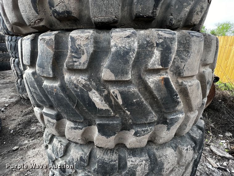 image for item MF9834 (4) 23.5R25 tires