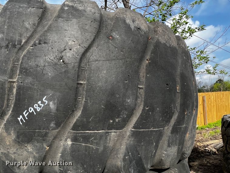 image for item MF9835 (4) 23.5R25 tires