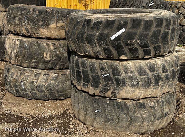 image for item MF9837 (6) 17.5R25 tires