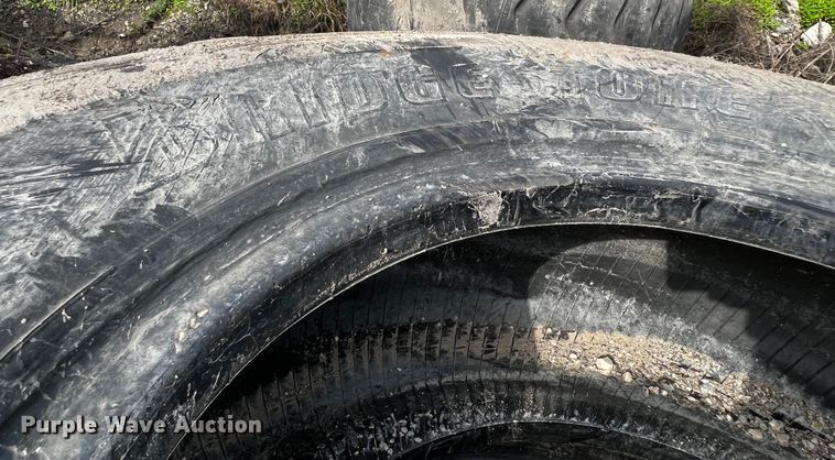 image for item MF9837 (6) 17.5R25 tires