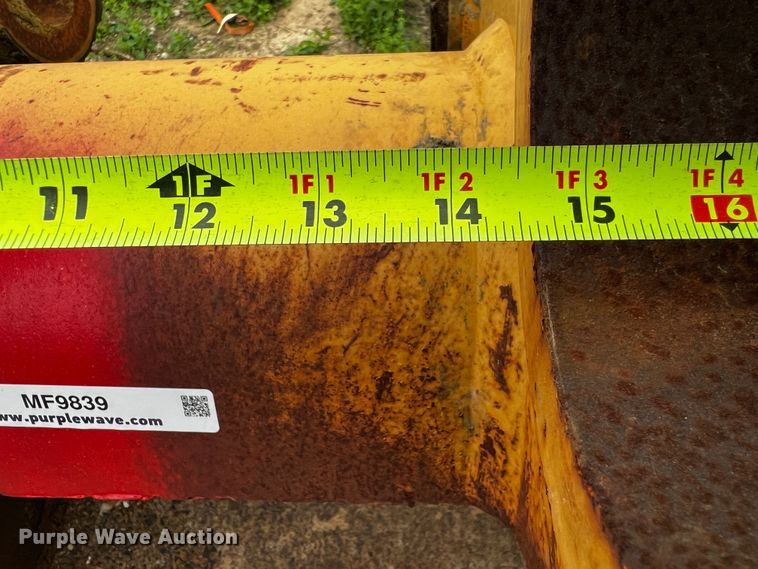 image for item MF9839 Caterpillar  55" W excavator bucket