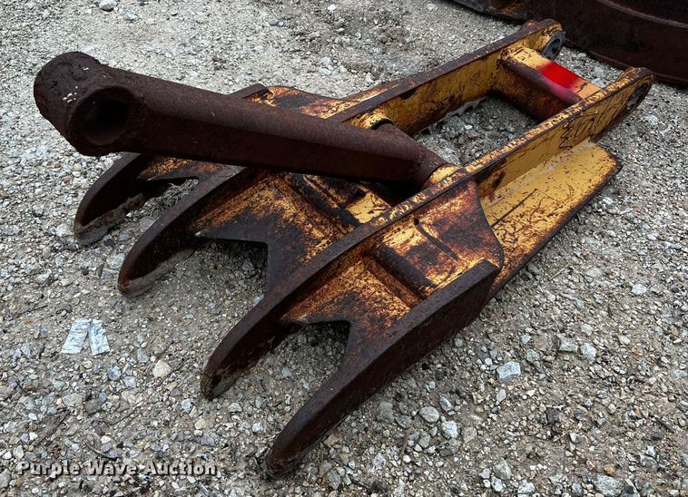 image for item MF9840 Excavator thumb