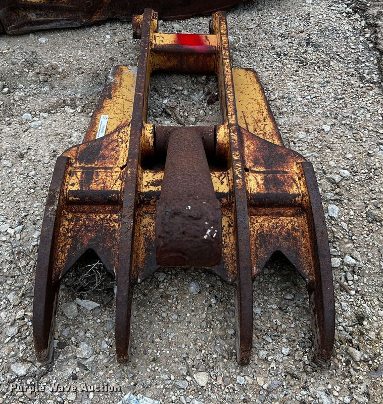 image for item MF9840 Excavator thumb