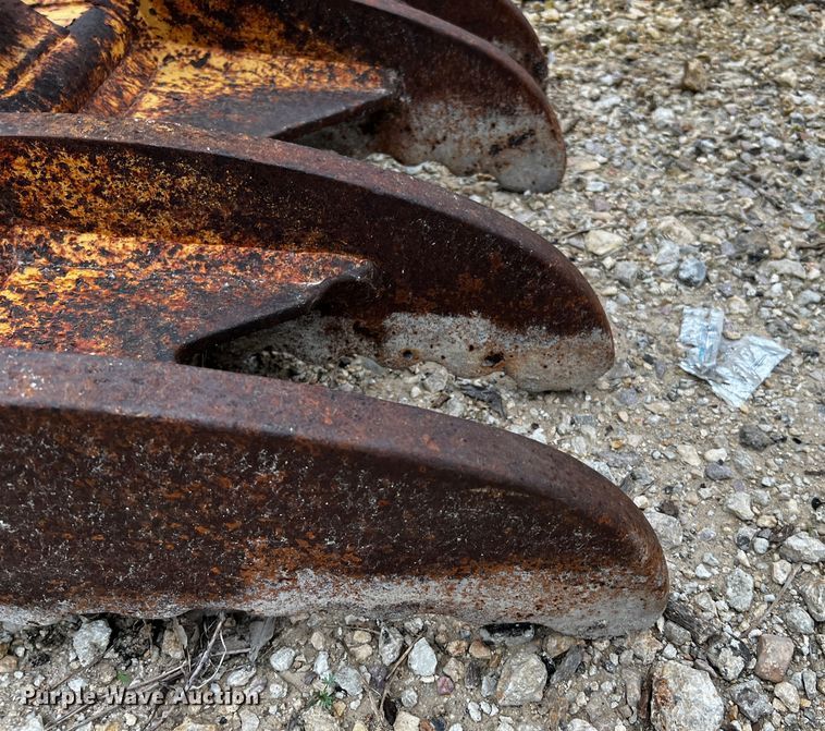 image for item MF9840 Excavator thumb