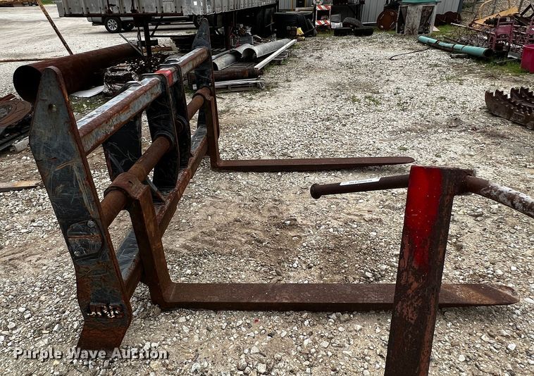 image for item MF9841 JRB Attachments 544K  forks