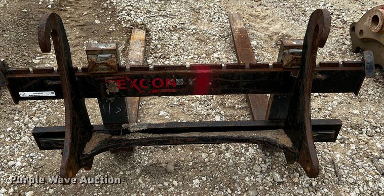 image for item MF9842 John Deere  forks