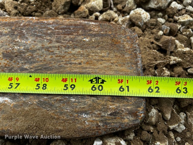 image for item MF9842 John Deere  forks