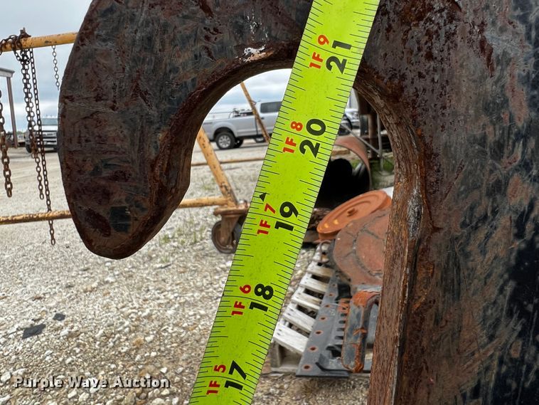 image for item MF9842 John Deere  forks