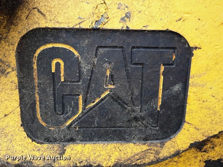 image for item MF9843 Caterpillar B Linkage  quick coupler