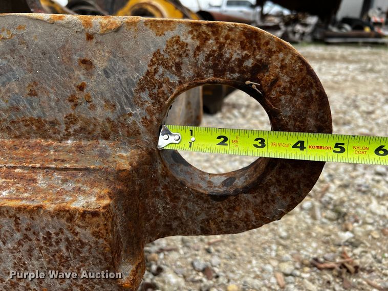 image for item MF9844 Strickland TL21AUT  quick coupler