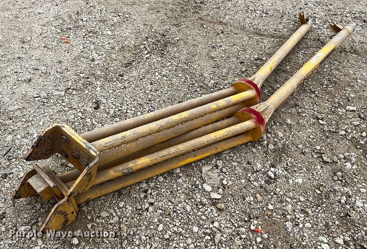 image for item MF9845 (2) Trimble AS400 grade control masts