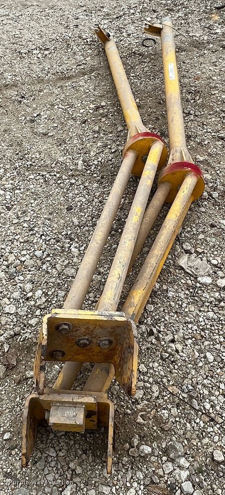 image for item MF9845 (2) Trimble AS400 grade control masts