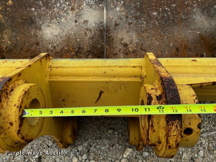 image for item MF9846 Fleco  72" W bucket