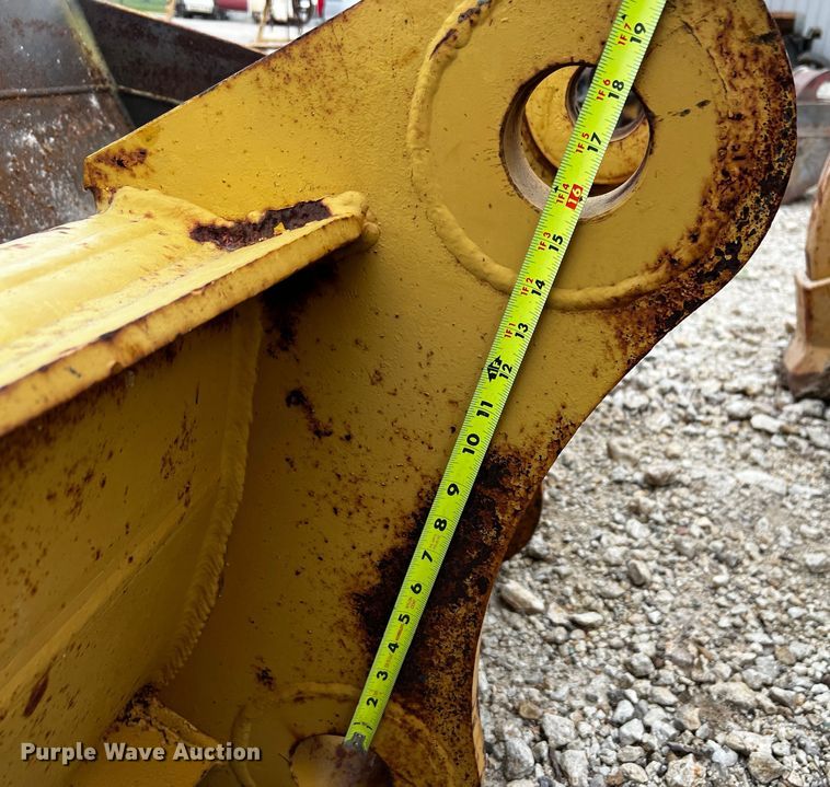 image for item MF9846 Fleco  72" W bucket