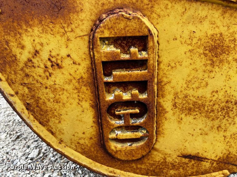 image for item MF9846 Fleco  72" W bucket