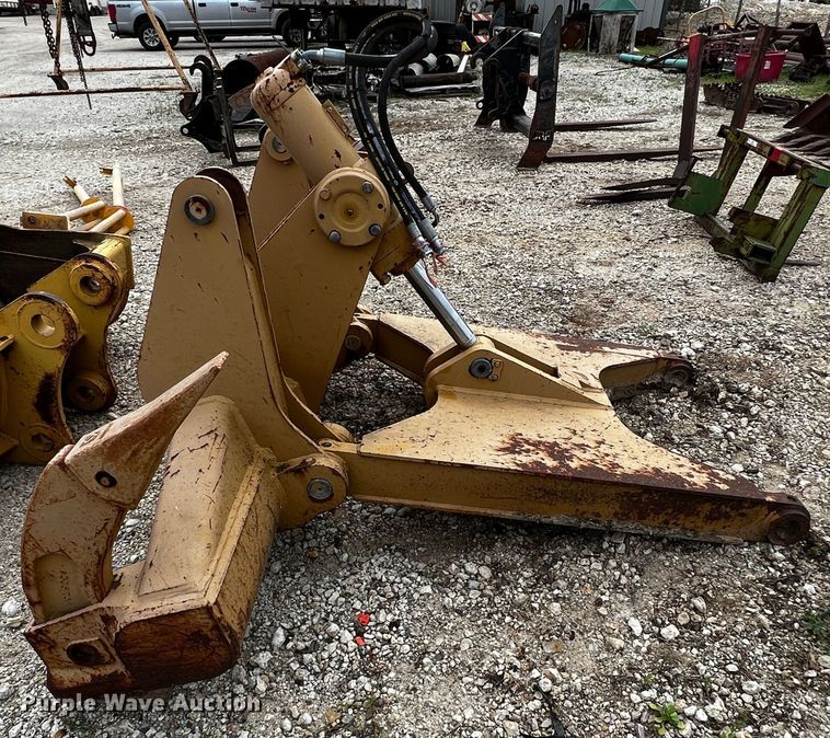 image for item MF9847 Ripper frame