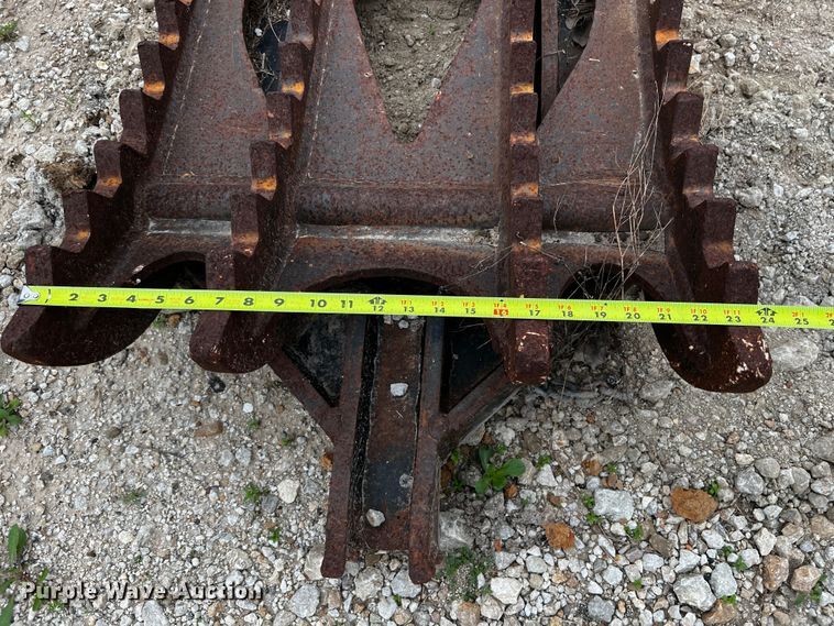 image for item MF9848 Hill  excavator thumb