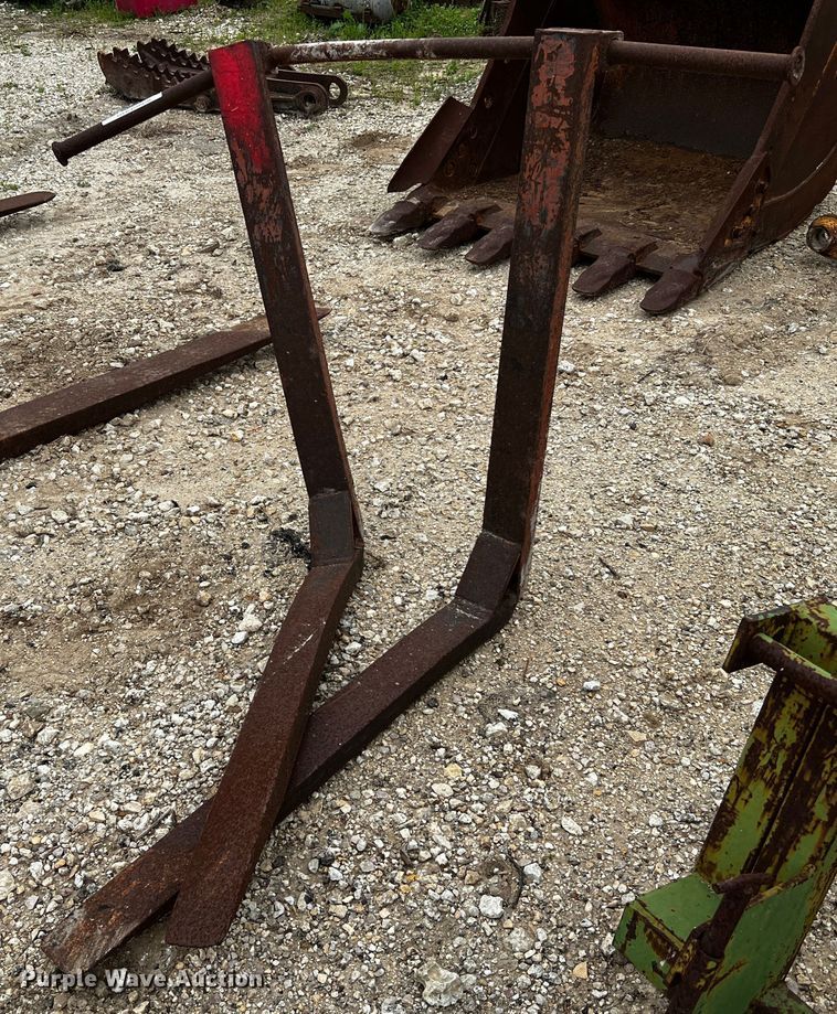 image for item MF9853 46" L forks