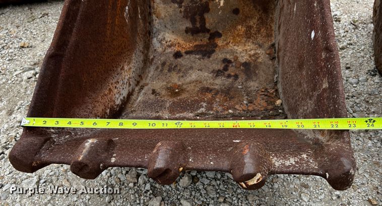 image for item MF9854 (3) buckets