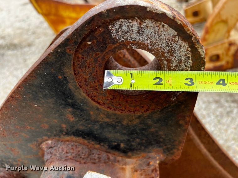 image for item MF9856 Caterpillar  24" bucket