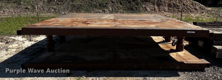 image for item MF9858 Trench box