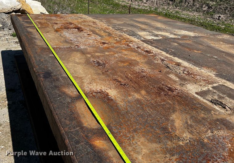 image for item MF9858 Trench box