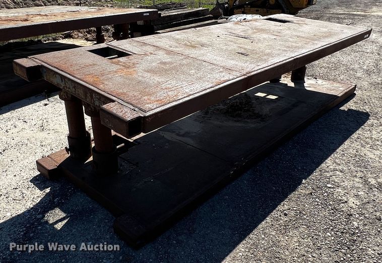 image for item MF9859 Trench box