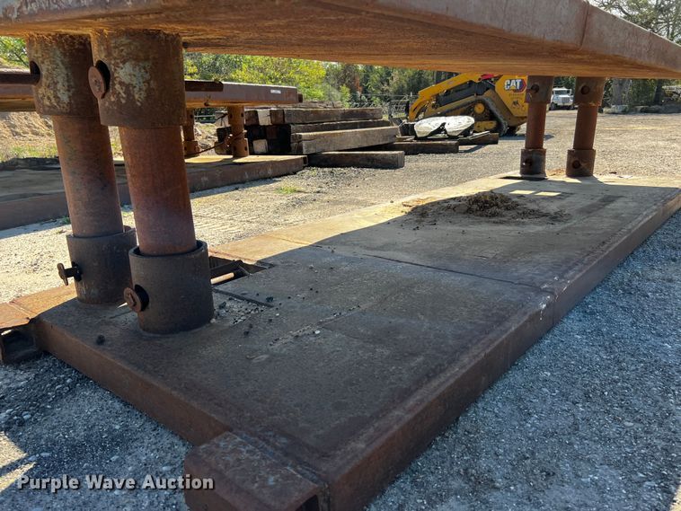 image for item MF9859 Trench box