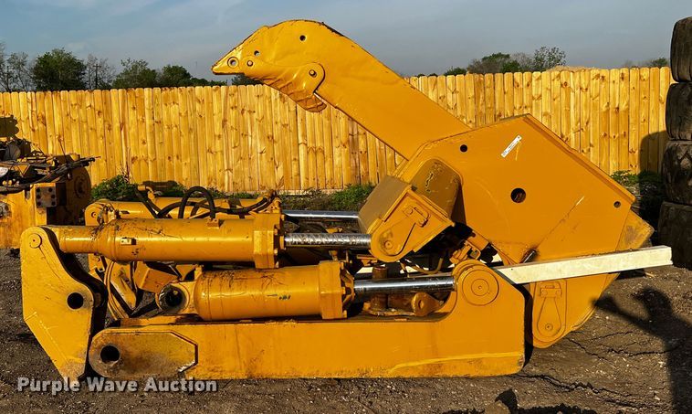 image for item MK9777 Caterpillar D10R ripper frame