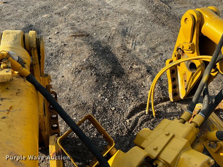 image for item MK9777 Caterpillar D10R ripper frame