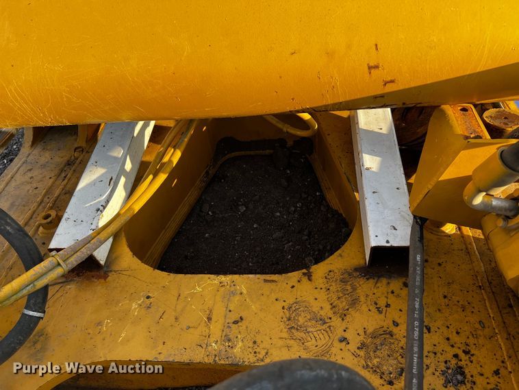 image for item MK9777 Caterpillar D10R ripper frame