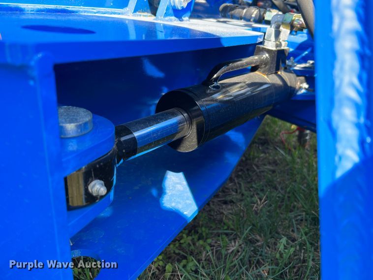 image for item MM9223 2022 TopCat SSSG72  skid steer grader