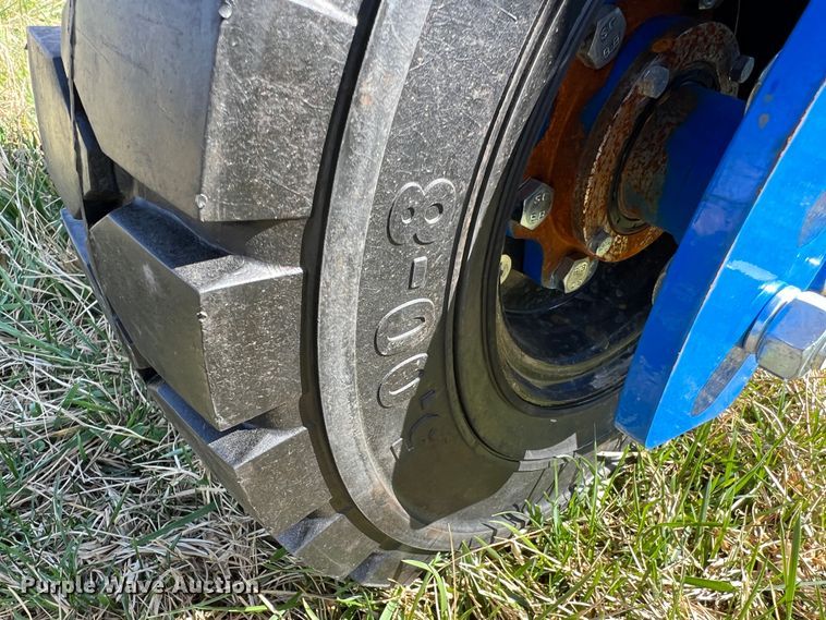 image for item MM9223 2022 TopCat SSSG72  skid steer grader