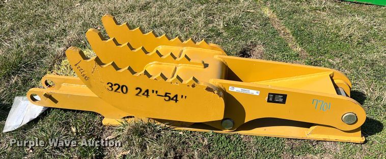 image for item MM9228 2022 Landhero CAT320  excavator thumb