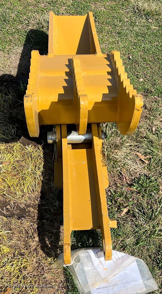 image for item MM9228 2022 Landhero CAT320  excavator thumb