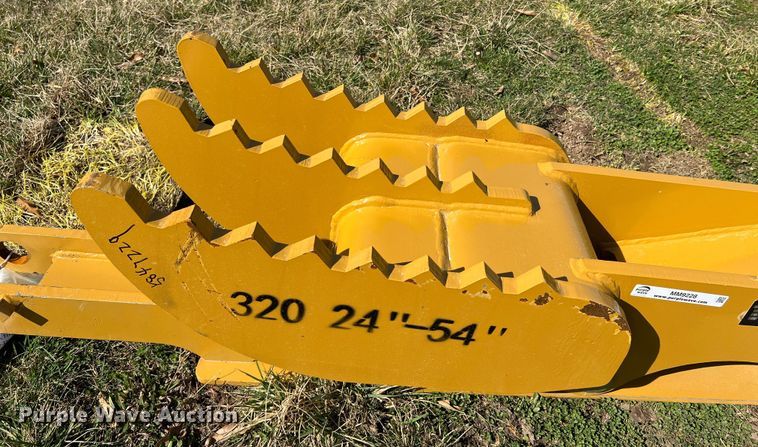 image for item MM9228 2022 Landhero CAT320  excavator thumb