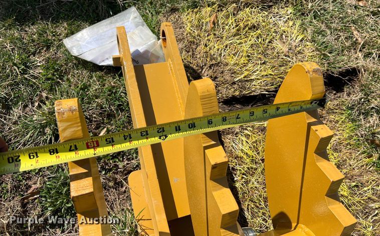 image for item MM9228 2022 Landhero CAT320  excavator thumb