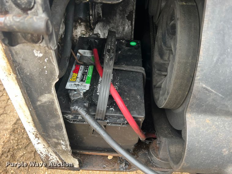 image for item MM9238 1996 Bobcat 773  skid steer loader