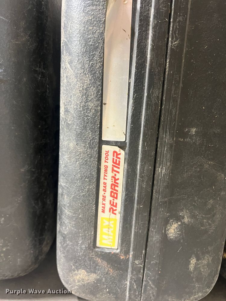 image for item MM9242 (3) Max RB655 rebar tying tool