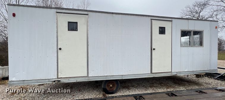 image for item MM9247 2000 TSI  office trailer