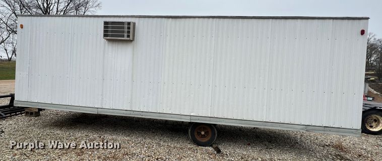 image for item MM9247 2000 TSI  office trailer